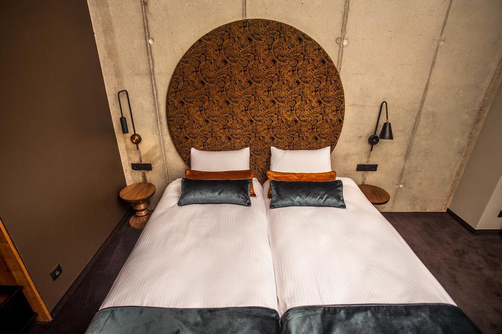 Hotel Remes Opalenica Kültér fotó