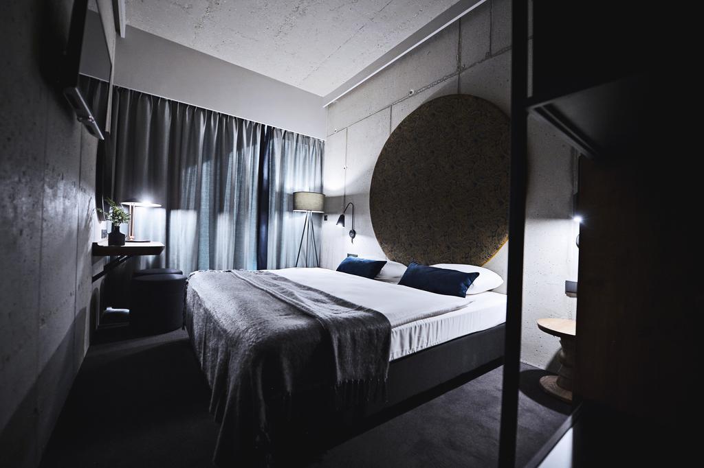 Hotel Remes Opalenica Kültér fotó