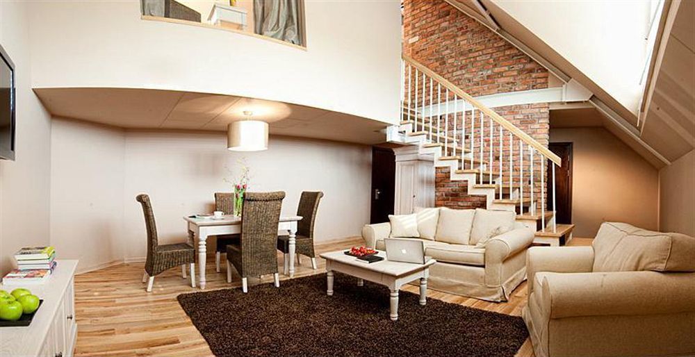 Hotel Remes Opalenica Kültér fotó