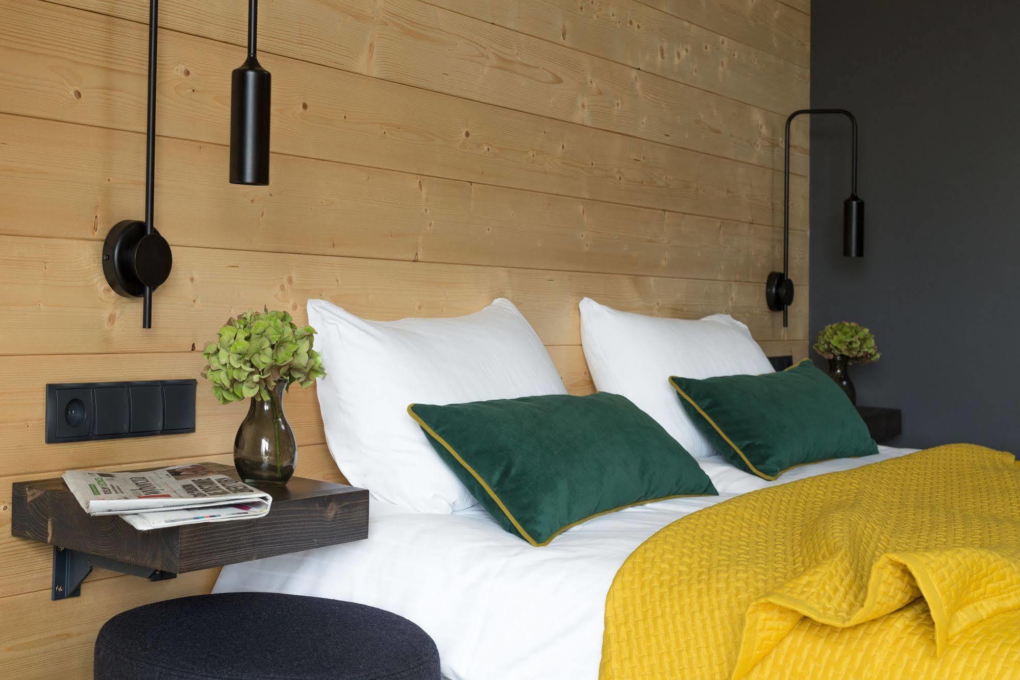 Hotel Remes Opalenica Kültér fotó