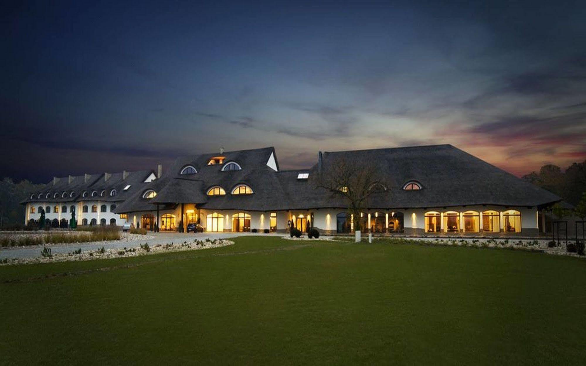 Hotel Remes Opalenica Kültér fotó